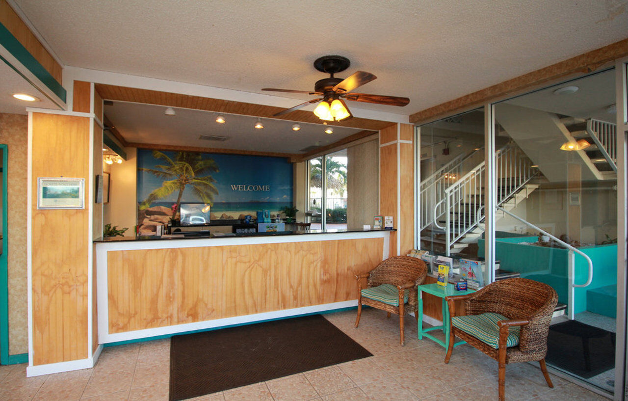 Seaside Inn & Suites Клиъруотър Бийч Екстериор снимка